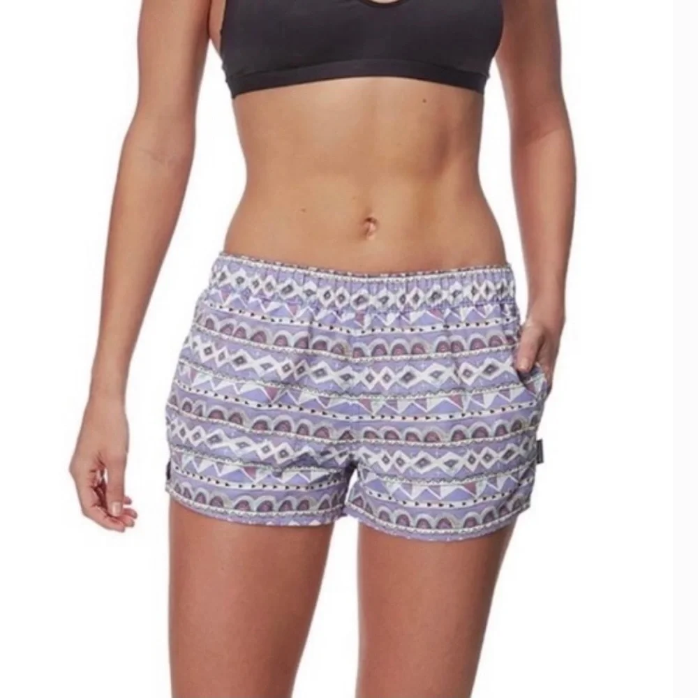 Patagonia Barely Baggie Lavender Floral Geometric Print Shorts. Size Small - Picture 1 of 9